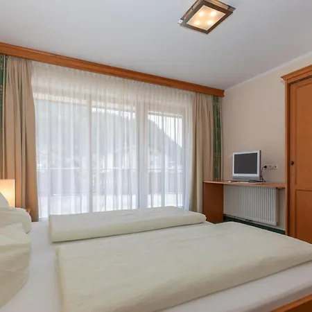 Hotel Garni Elisabeth Zell am Ziller