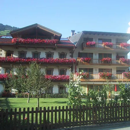 Hotel Garni Elisabeth 3*