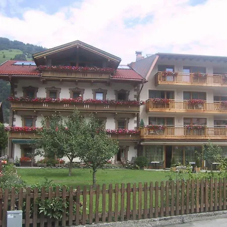 Hotel Garni Elisabeth 3*