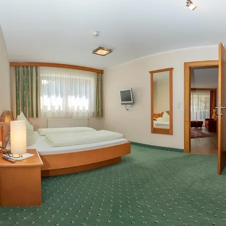 酒店 Garni Elisabeth 3*