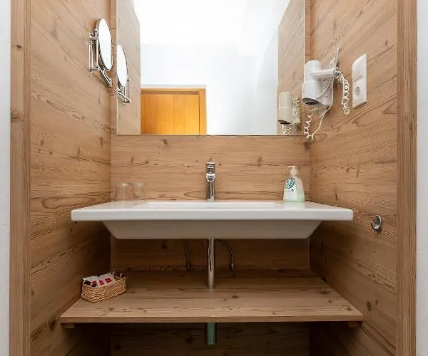 Garni Elisabeth ホテル